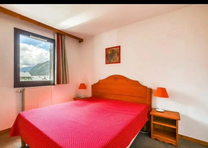 With Balcon In The Downtown !