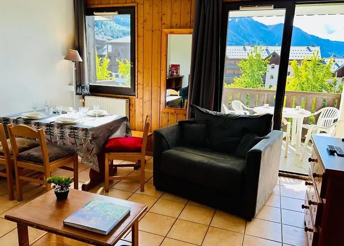 With Balcon In The Downtown ! Chamonix