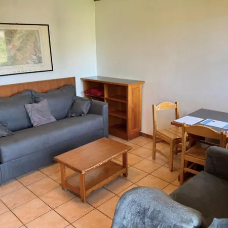 With Balcon In The Downtown !