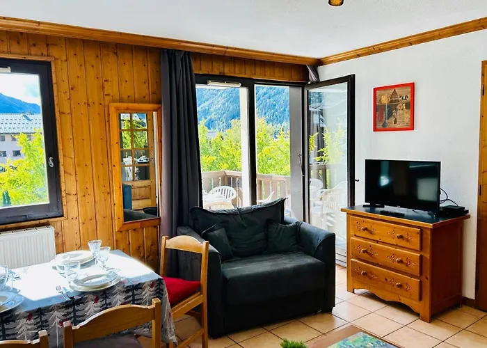 Apartment With Balcon In The Downtown ! *