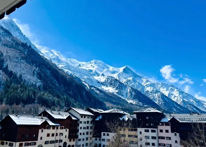 With Balcon In The Downtown ! * Chamonix