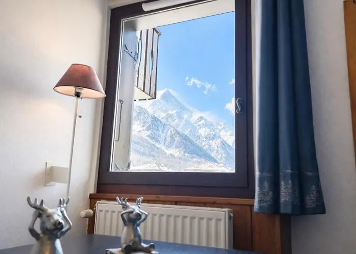 Apartment With Balcon In The Downtown ! *